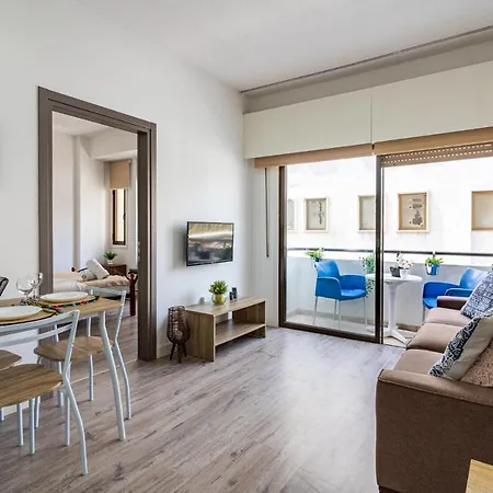 Апартаменты Eleni's 1-br In Center *