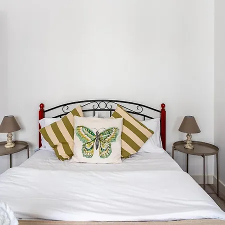 Eleni's 1-br In Center Larnaca