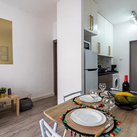 Eleni's 1-br In Center * ラルナカ