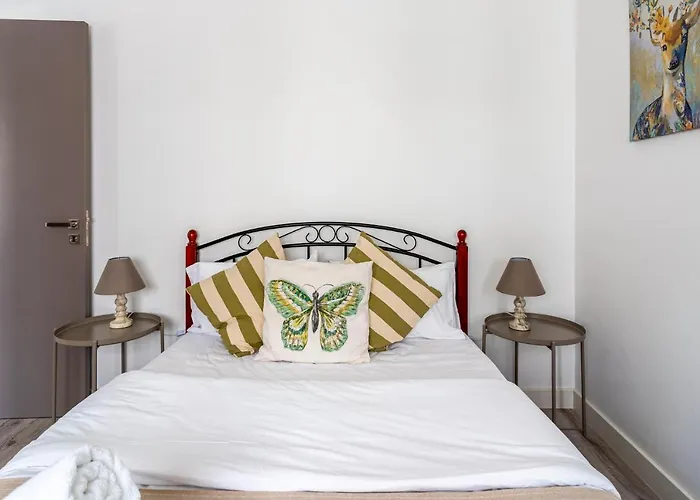 Eleni's 1-br In Center Larnaca