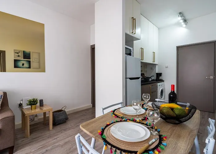 Eleni's 1-br In Center * Ларнака